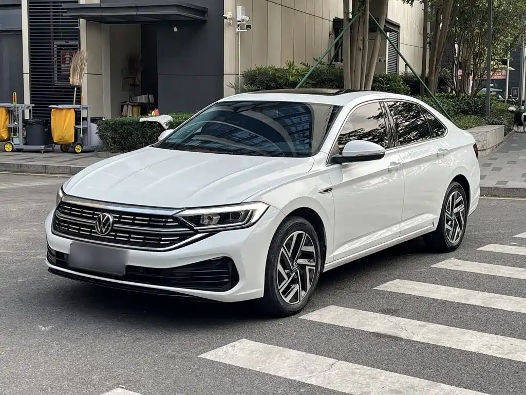 Volkswagen Sagitar 2023