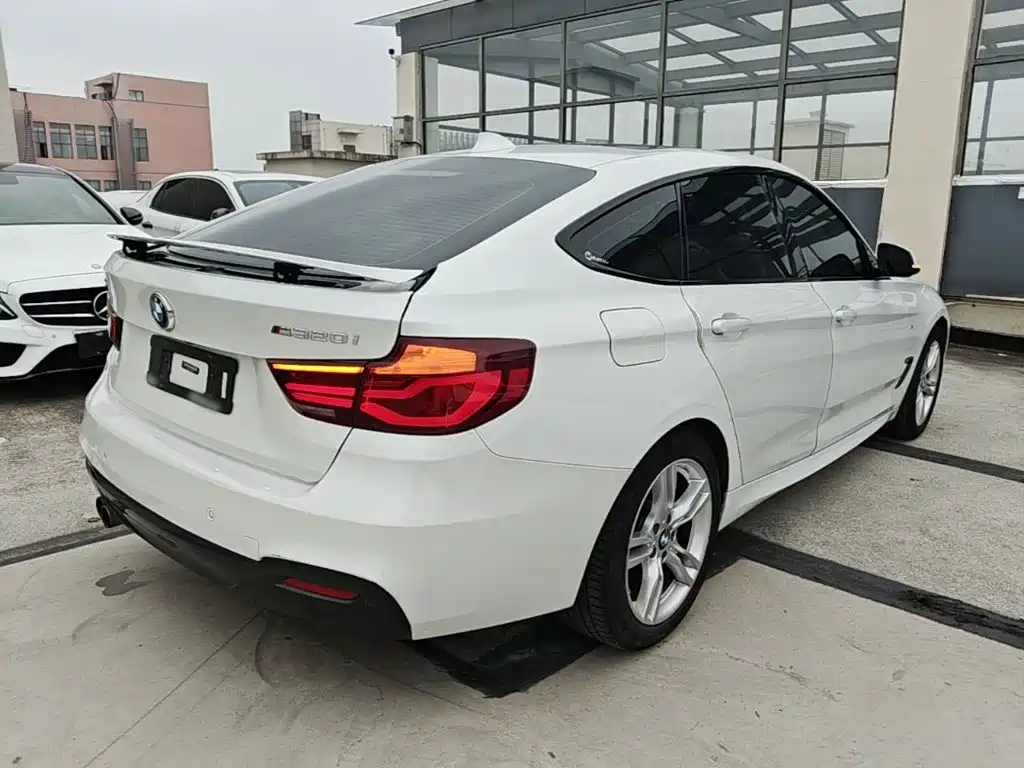 BMW 3 Series GT 2020 — фото 7