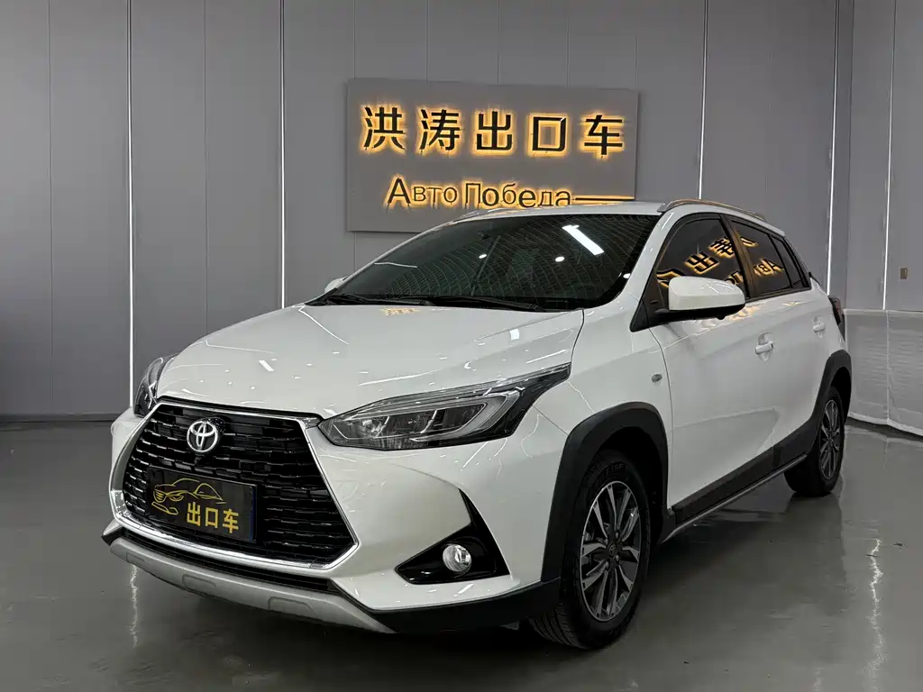 Toyota Yaris L 2022