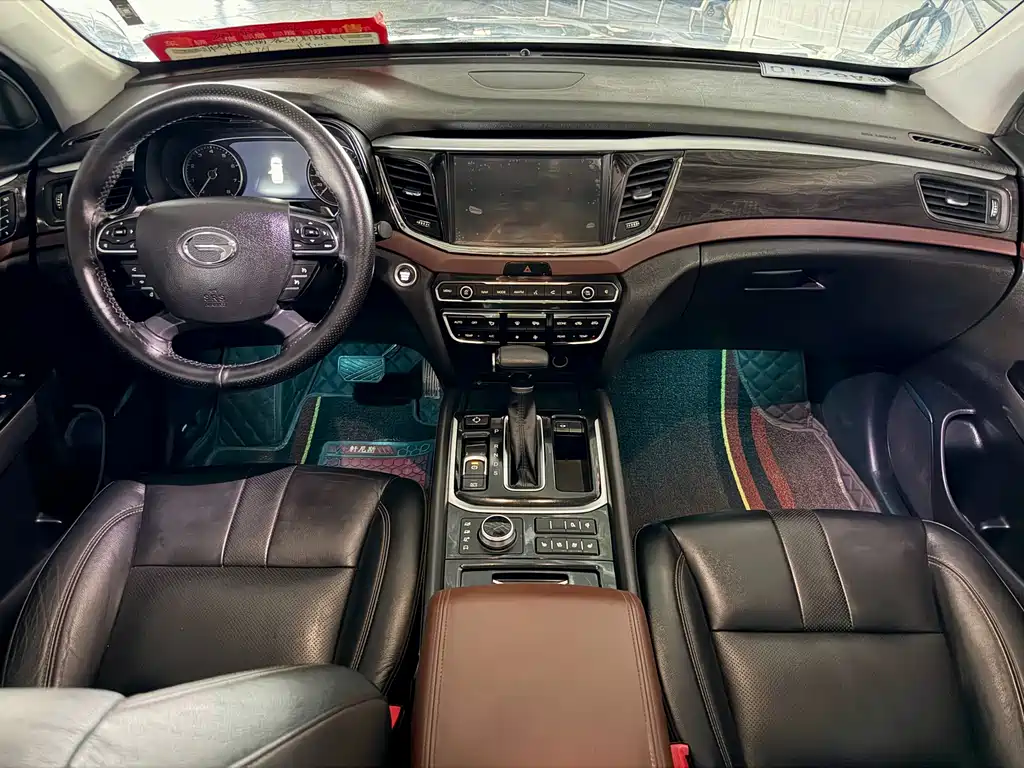GAC Motor Trumpchi GS8 2019 — фото 10