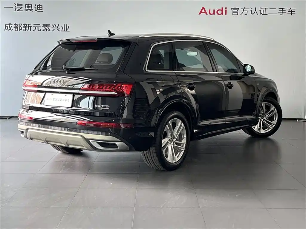 Audi Q7 2021 — фото 4