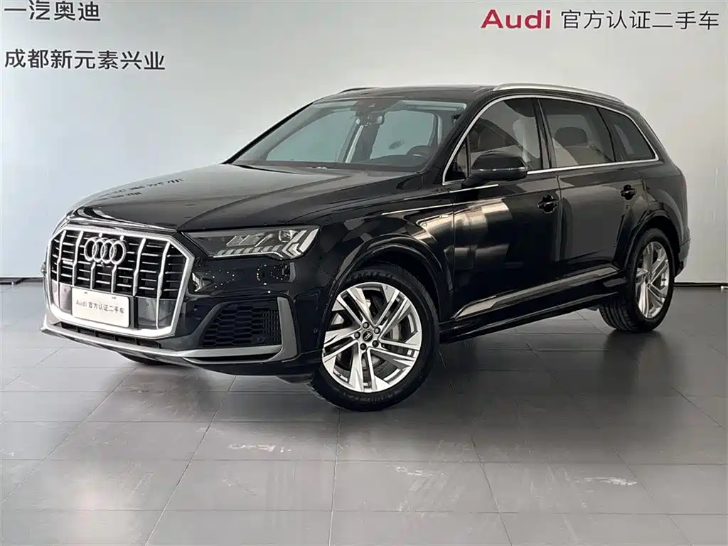 Audi Q7 2021 — фото 1