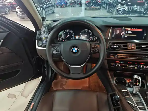 BMW 5 Series 2017