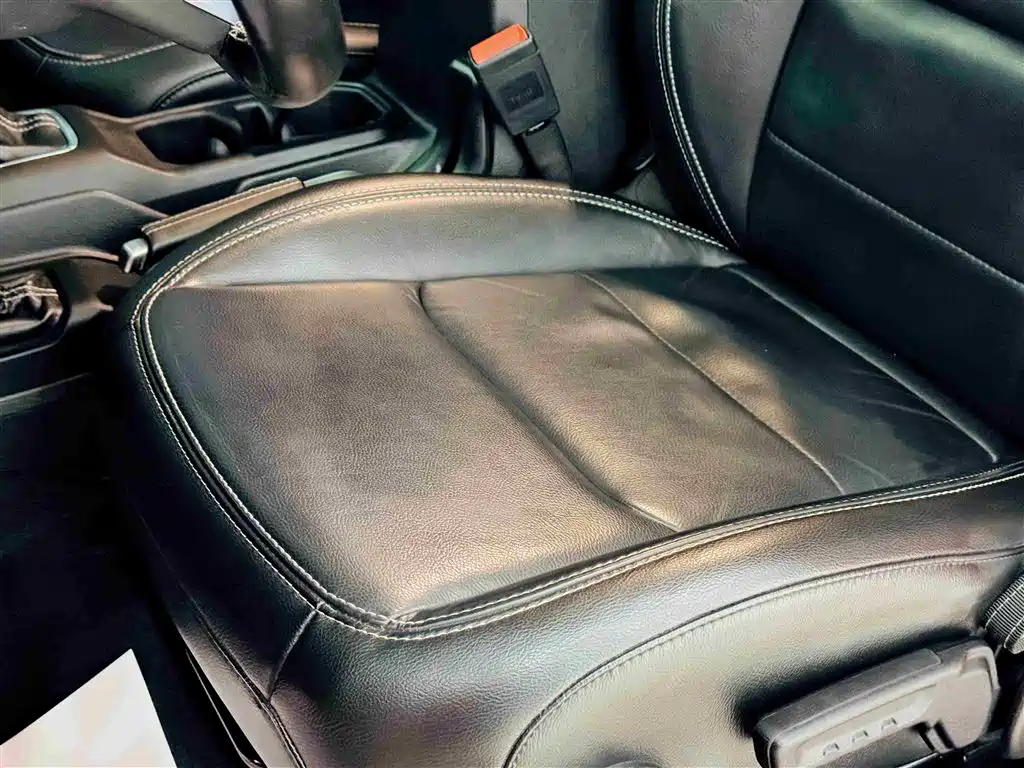 Jeep Wrangler 2021 — фото 16