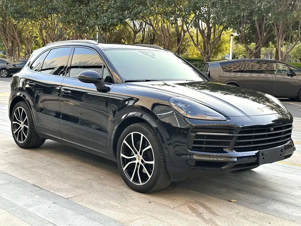Porsche Cayenne 2023 — фото 2