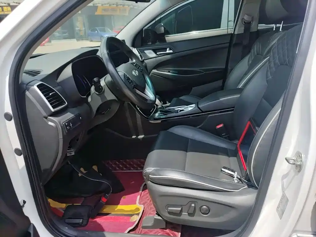 Hyundai Tucson 2020 — фото 15