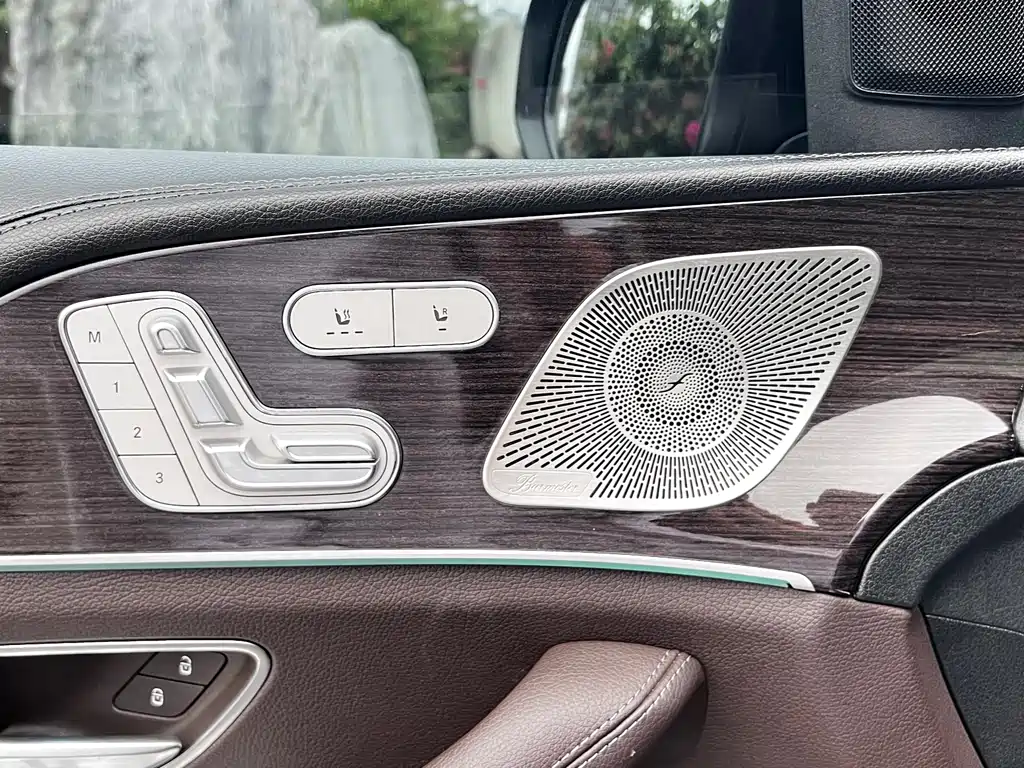 Mercedes-Benz GLS 2023 — фото 12