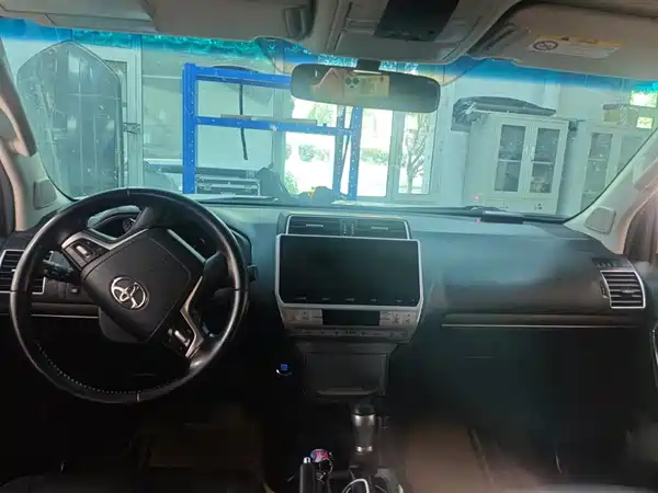 Toyota Prado 2019
