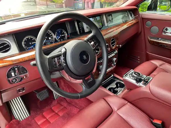 Rolls-Royce Phantom 2019