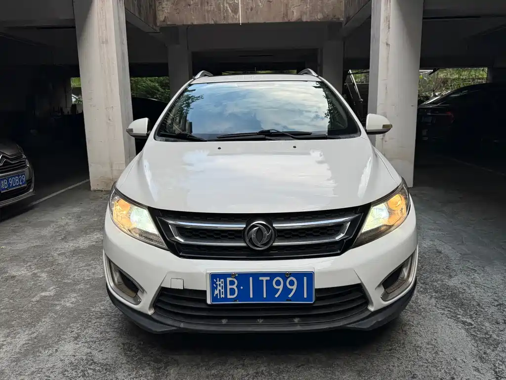 Dongfeng Aeolus AX3 2016 — фото 2