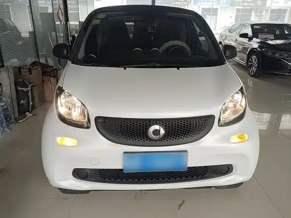 smart fortwo 2018