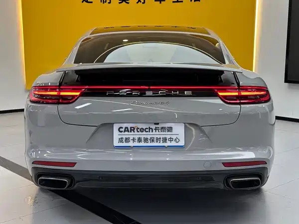 Porsche Panamera 2018