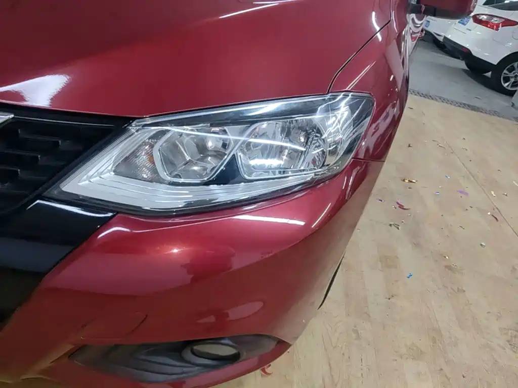 Nissan Tiida 2018 — фото 24