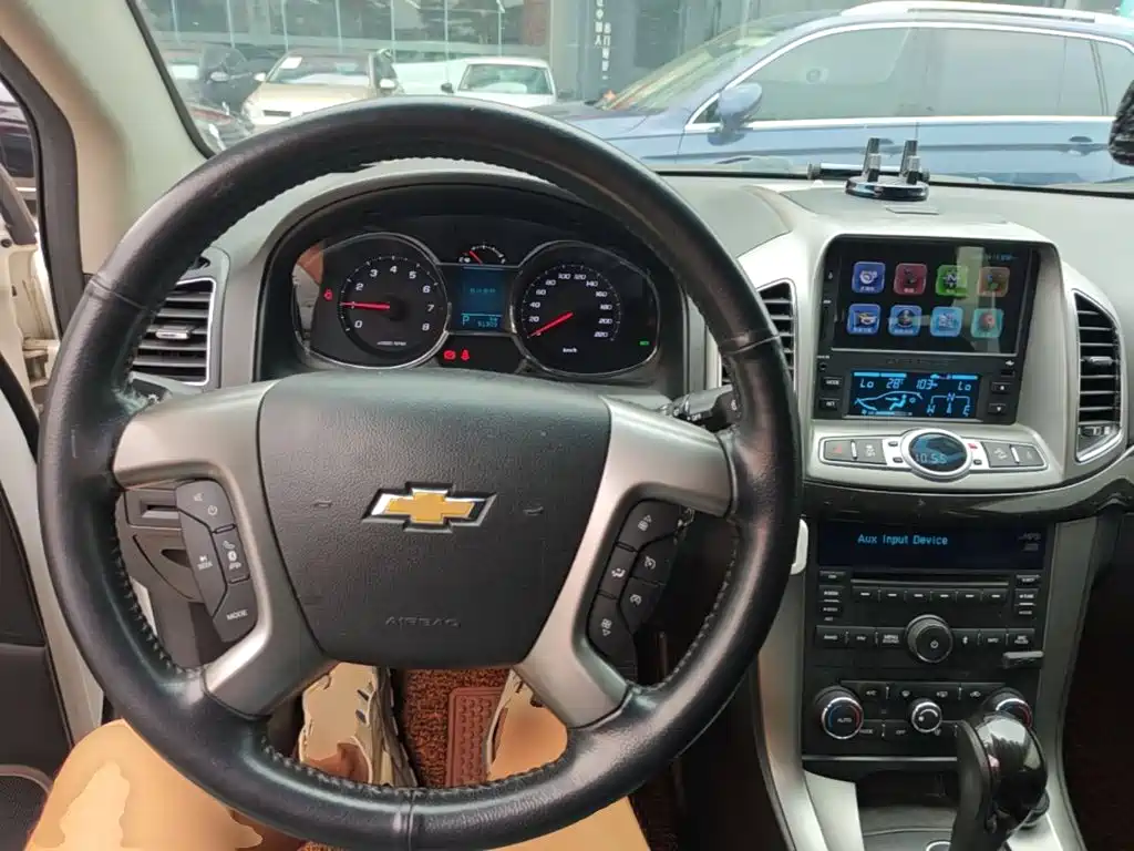 Chevrolet Captiva 2016 — фото 10