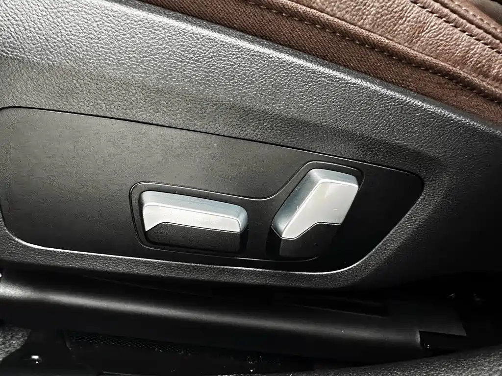 BMW 3 Series 2021 — фото 11