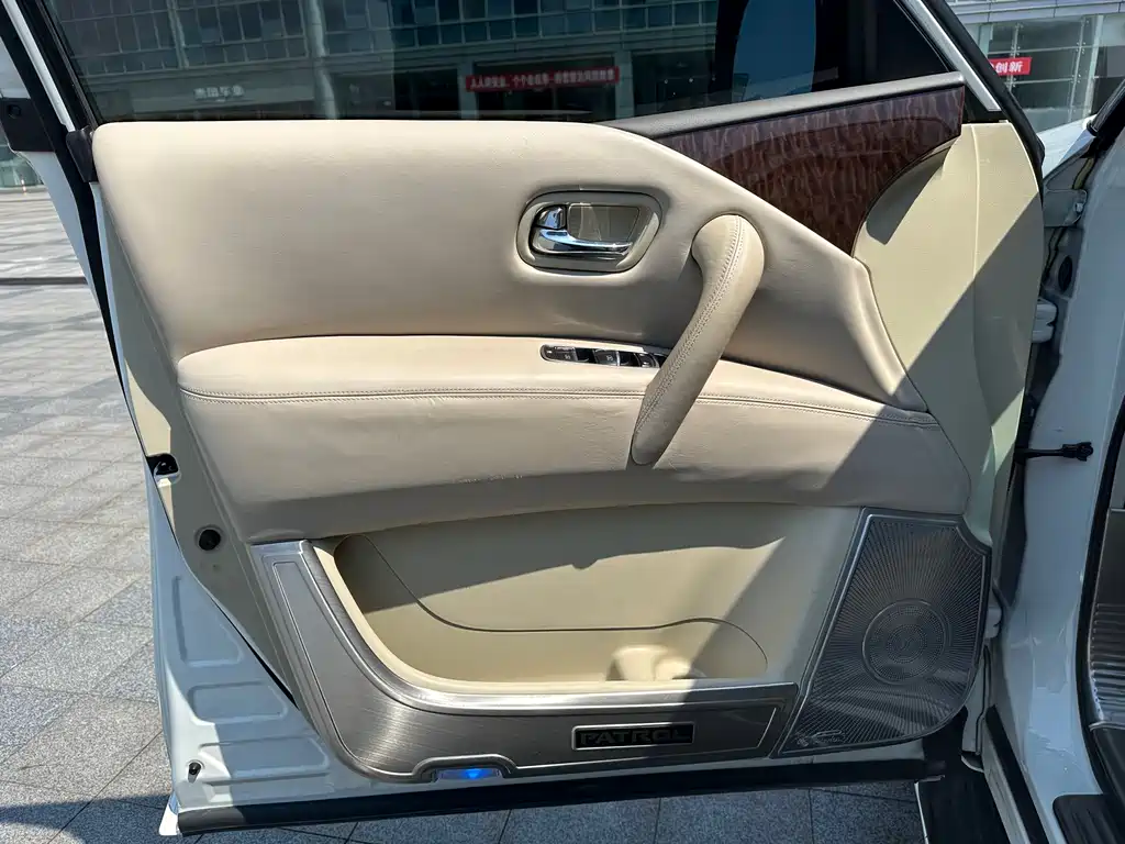 Nissan Patrol 2018 — фото 10