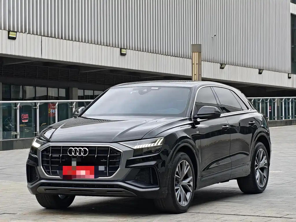 Audi Q8 2023