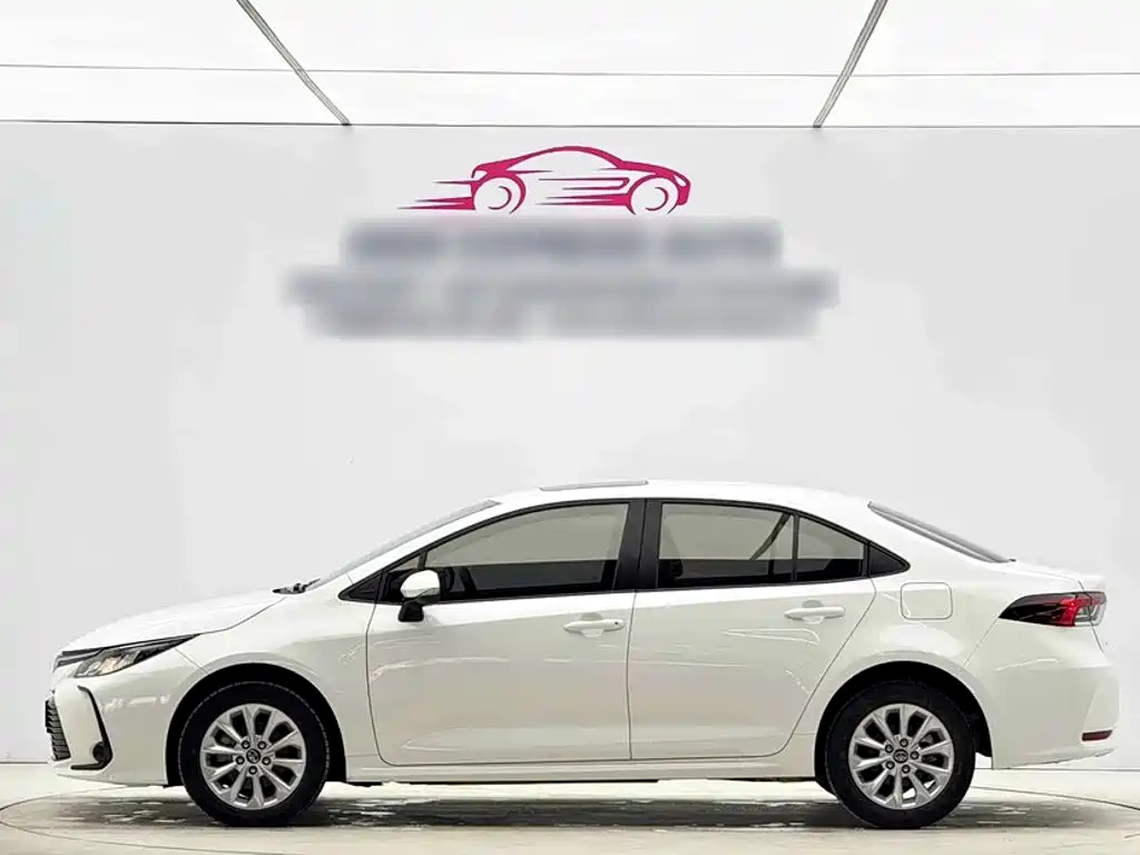 Toyota Corolla 2022 — фото 13