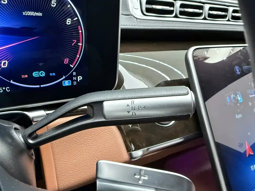 Mercedes-Benz Maybach S-Class 2021 — фото 12