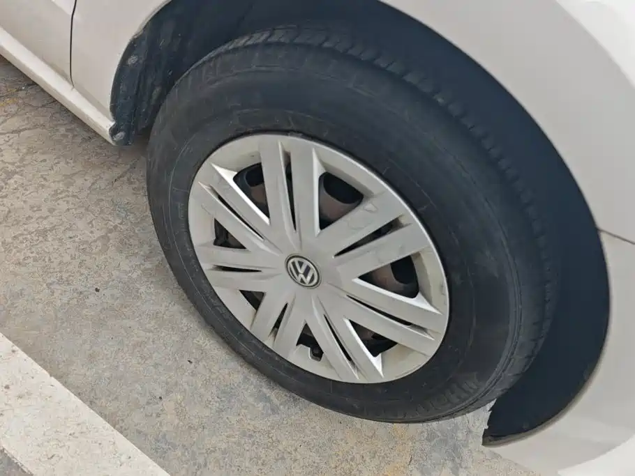 Volkswagen Polo 2016