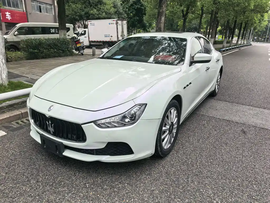 Maserati Ghibli 2016 — фото 1
