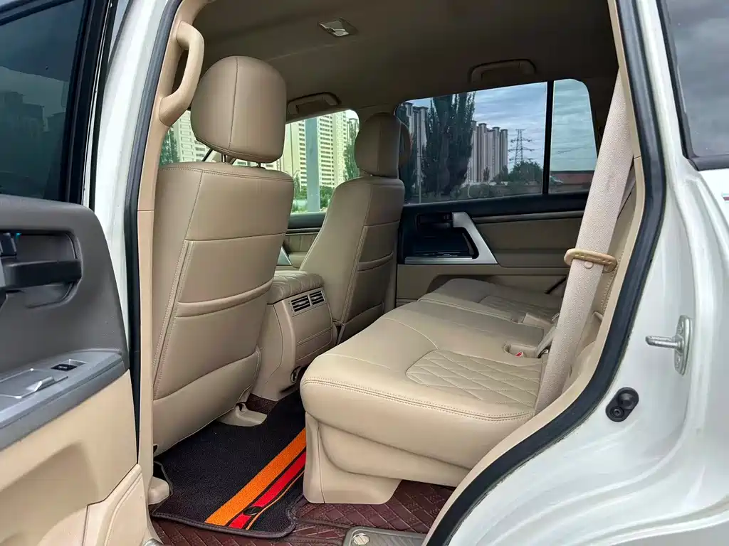 Toyota Land Cruiser 2015 — фото 6