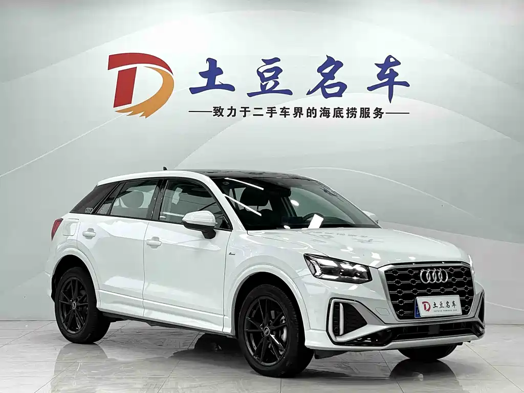 Audi Q2L 2023 — фото 3