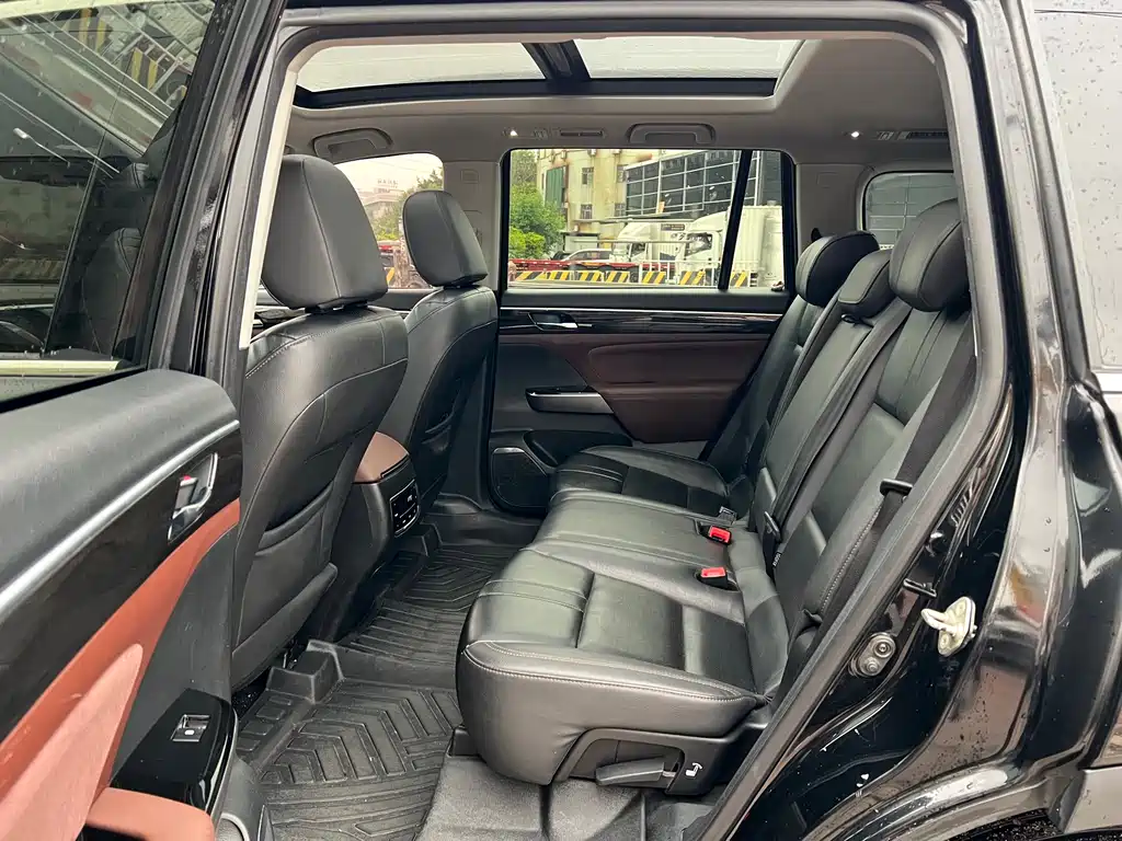 GAC Motor Trumpchi GS8 2018 — фото 17