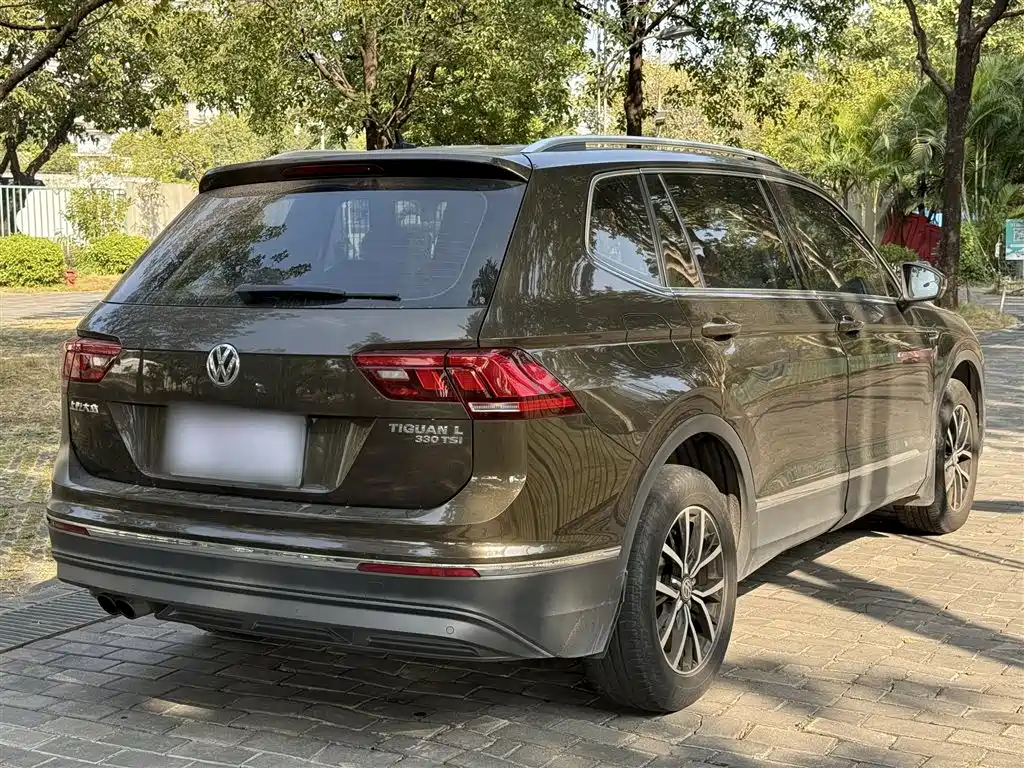 Volkswagen Tiguan L 2018 — фото 23