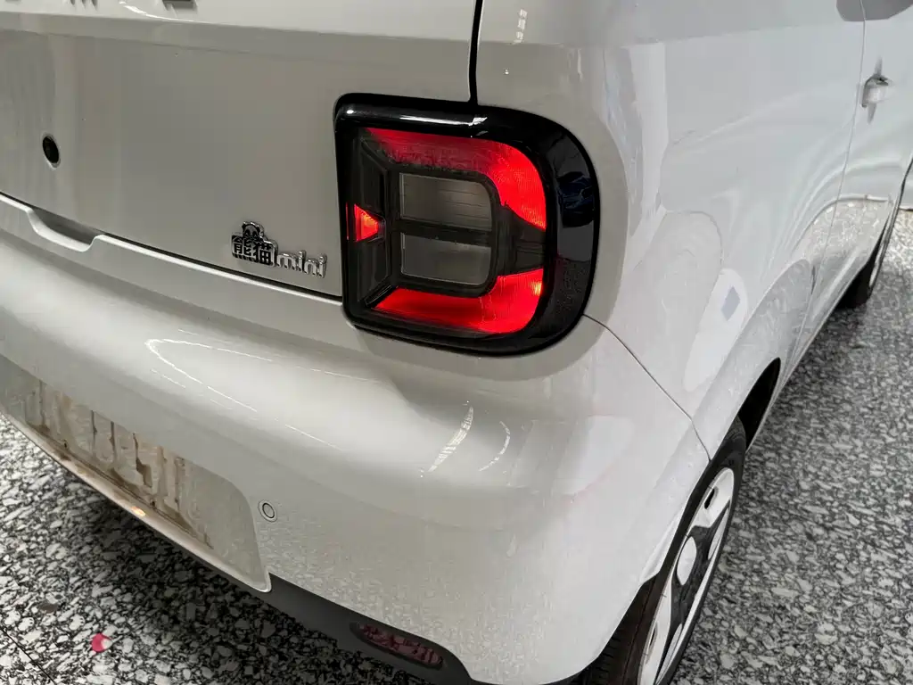 Geely Galaxy Panda 2025 — фото 17