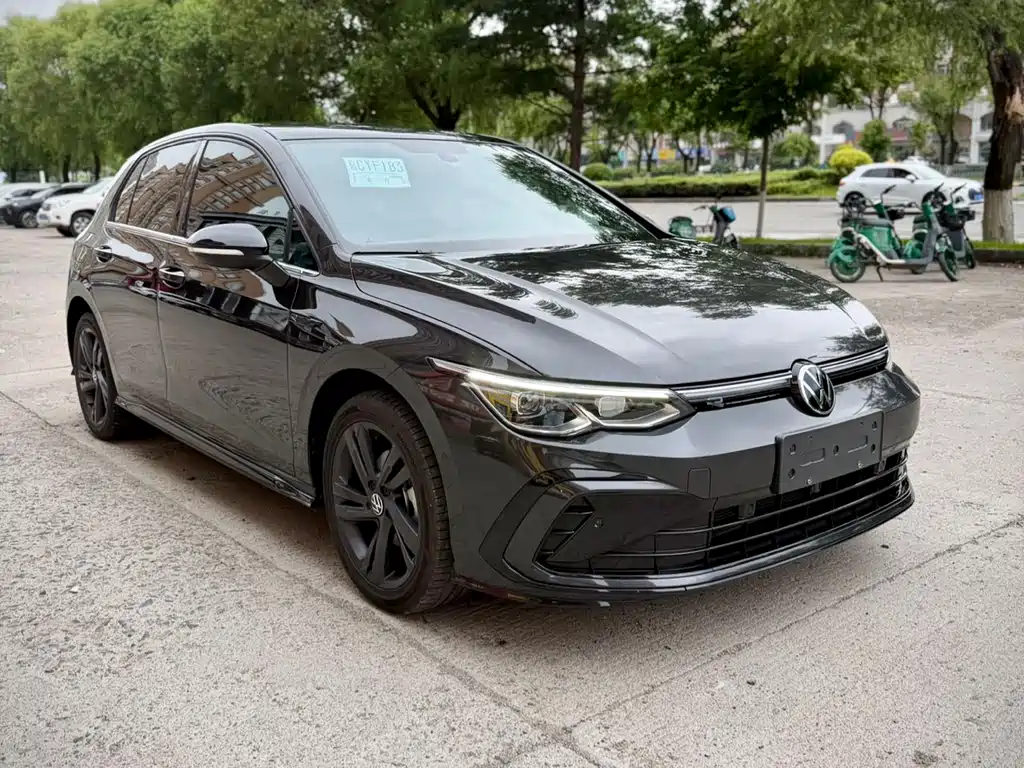 Volkswagen Golf 2023
