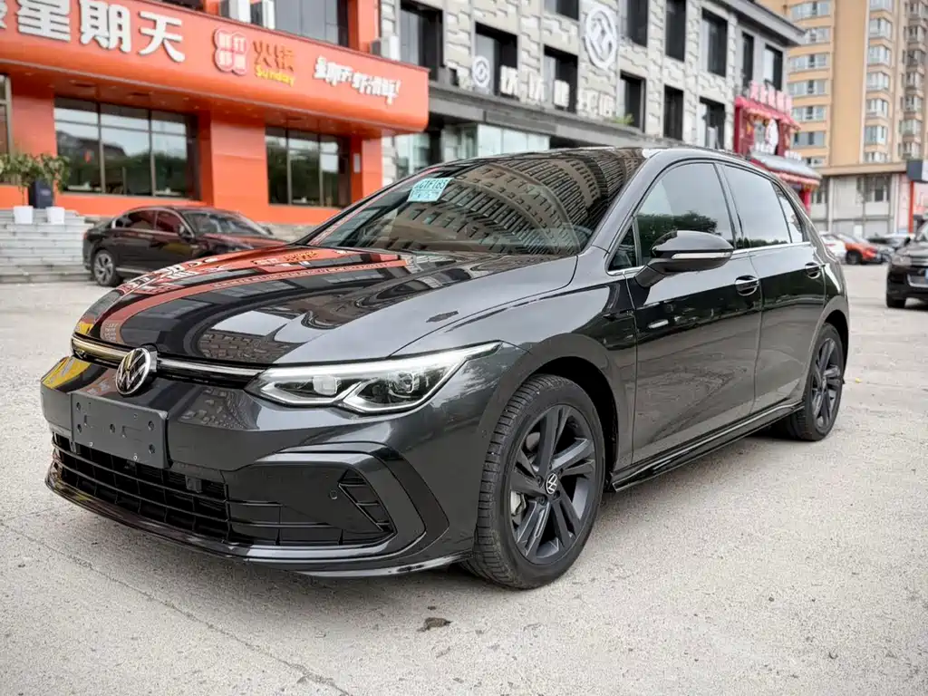 Volkswagen Golf 2023