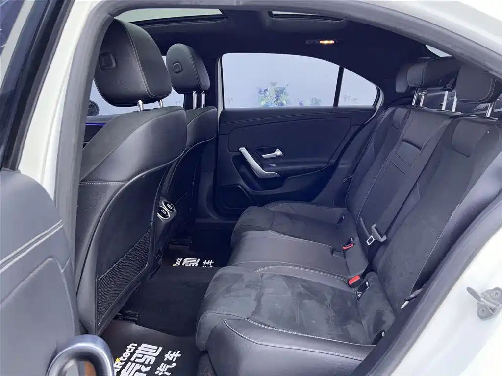 Mercedes-Benz A-Class 2020 — фото 20