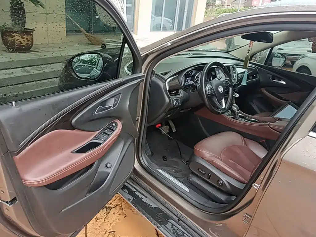Buick Envision Plus 2017 — фото 16