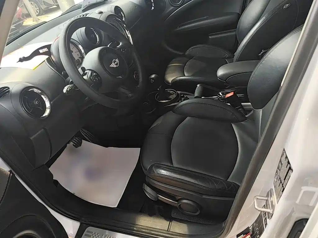 MINI Countryman 2015 — фото 15