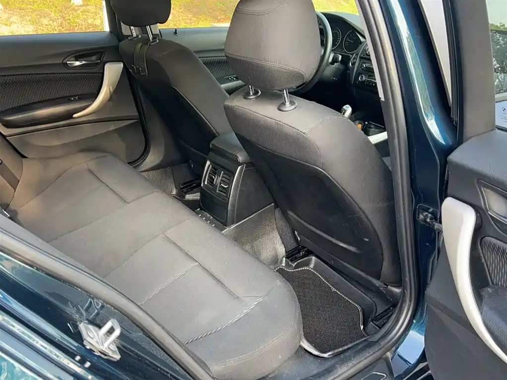 BMW 1 Series 2015 — фото 18