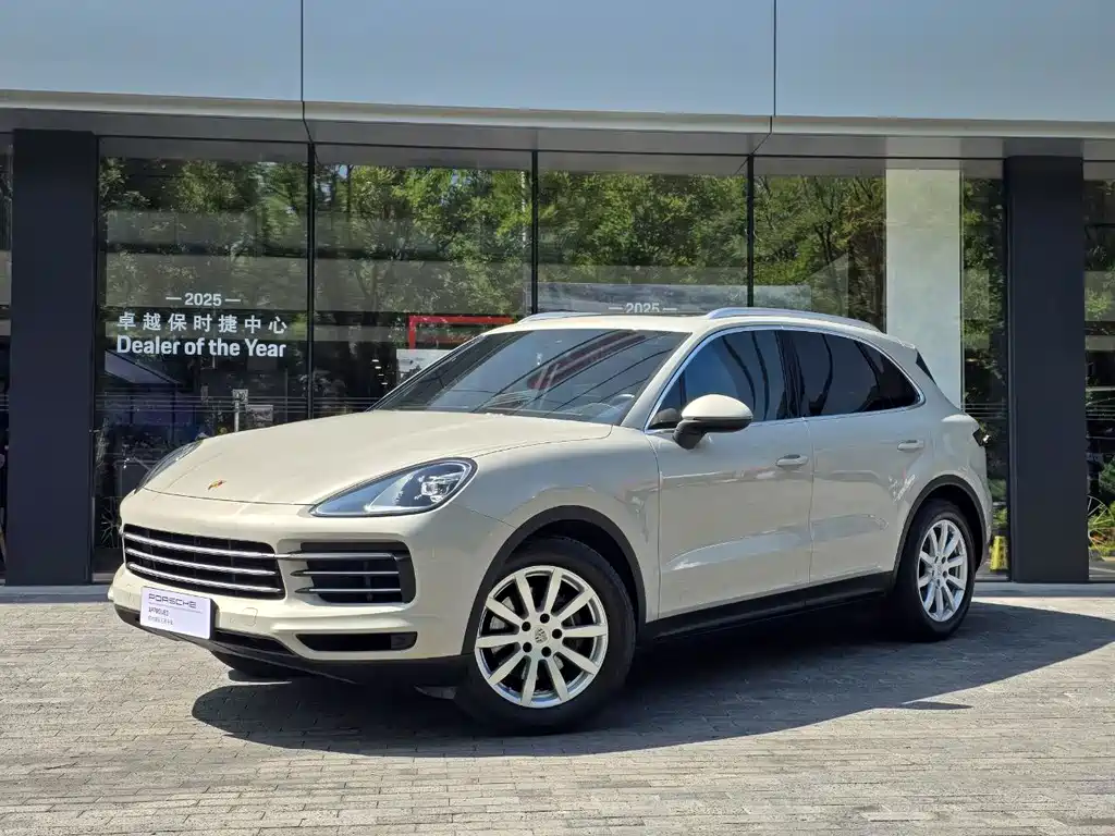 Porsche Cayenne 2021