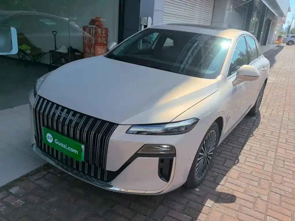 Roewe M7 DMH 2025 — фото 2