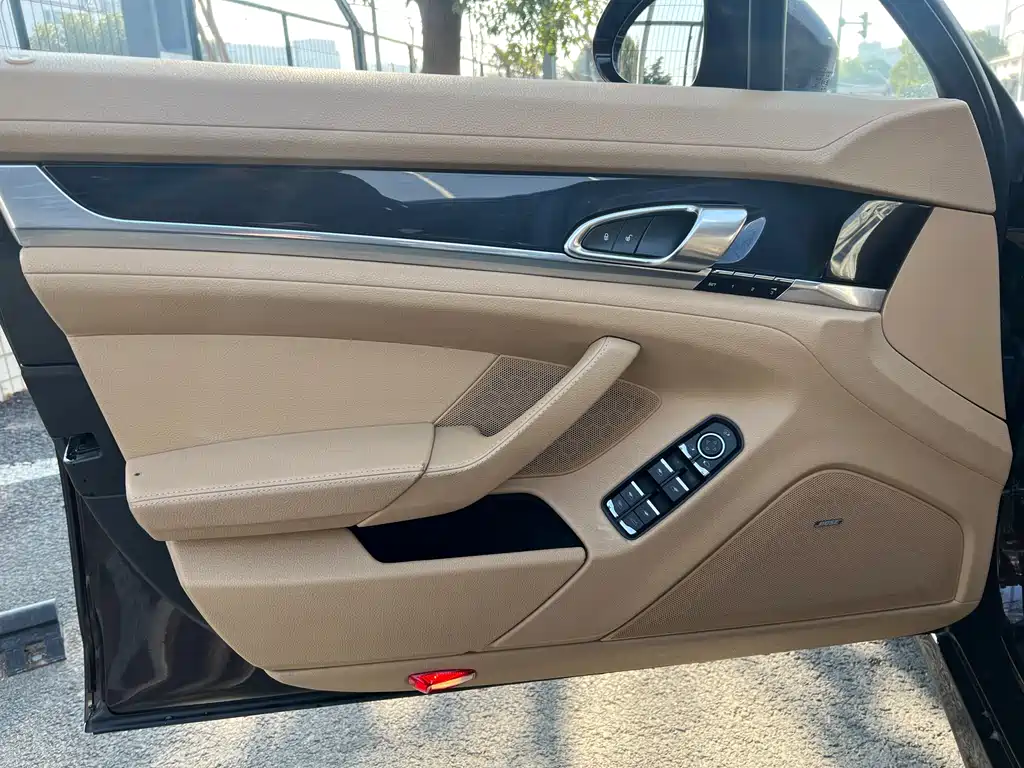 Porsche Panamera 2014 — фото 20