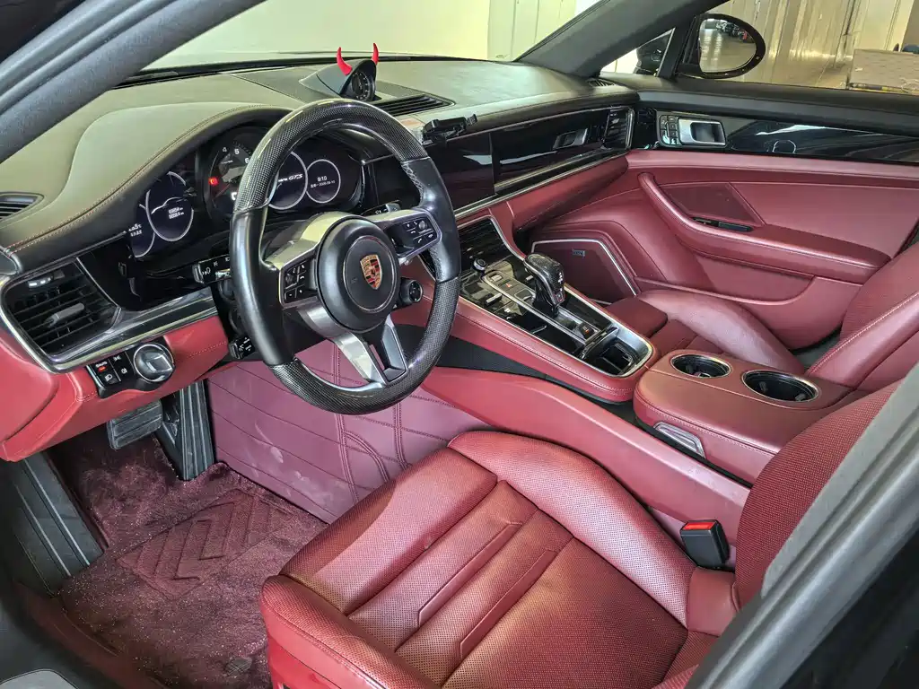 Porsche Panamera 2020 — фото 9