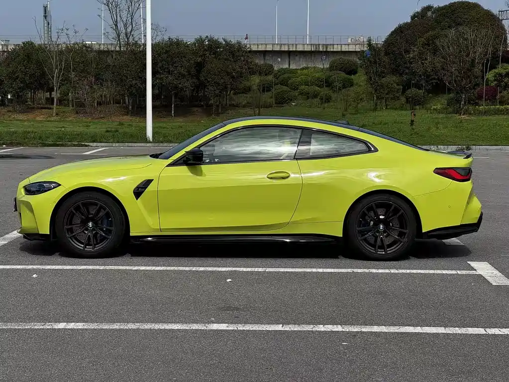 BMW M4 2024