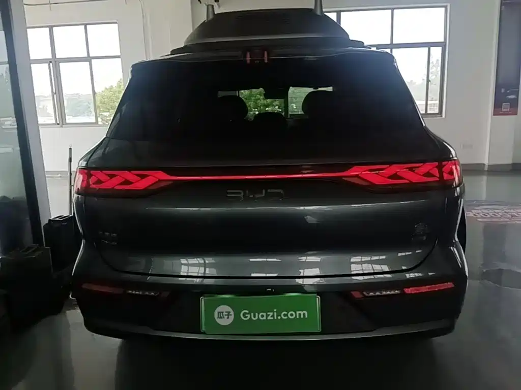 BYD Tang L 2025
