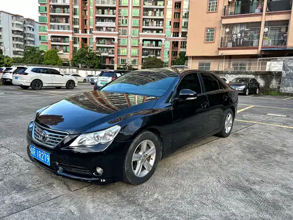 Toyota Reiz 2010
