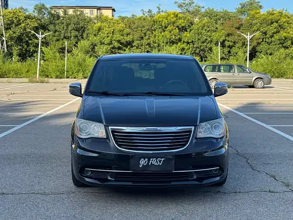 Chrysler Grand Voyager 2014