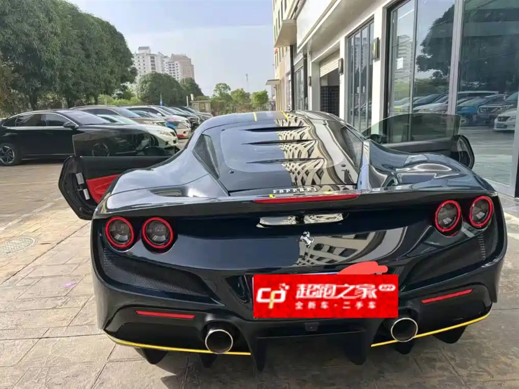 Ferrari F8 2020 — фото 4