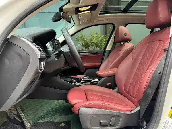 BMW iX3 2024