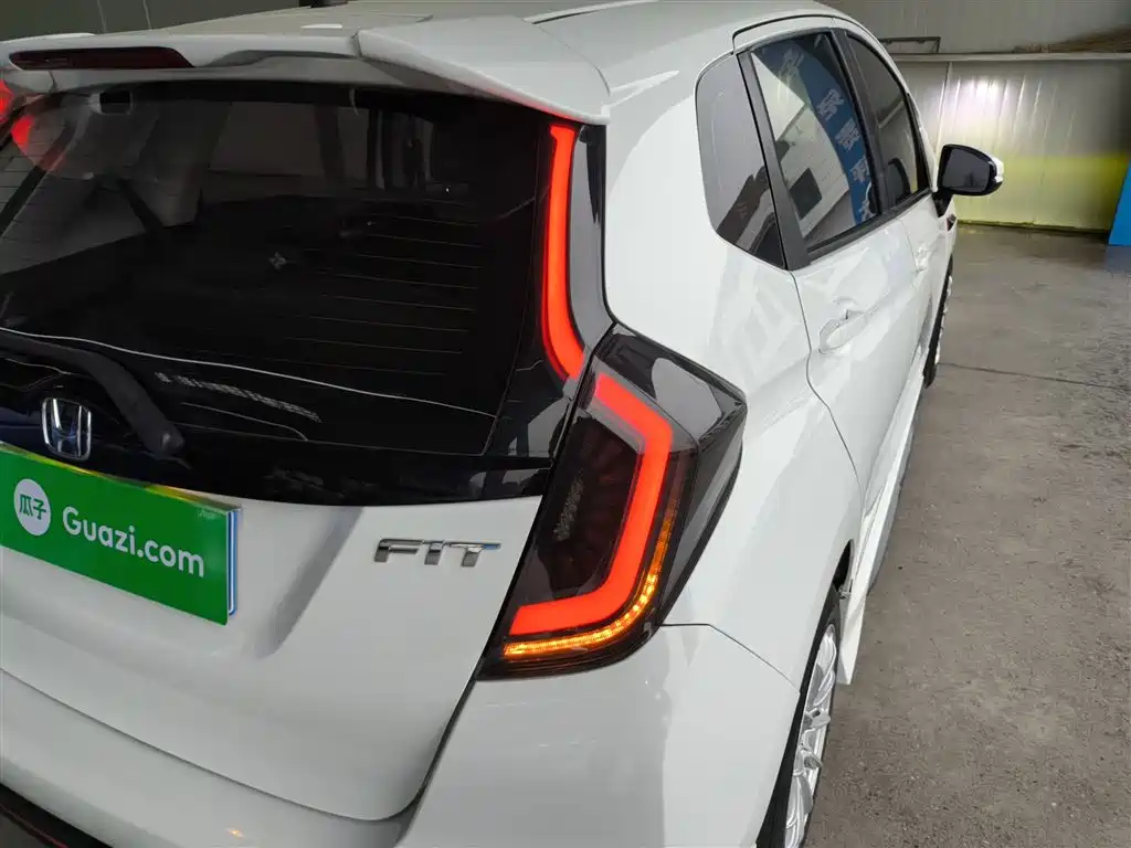 Honda Fit 2019 — фото 8