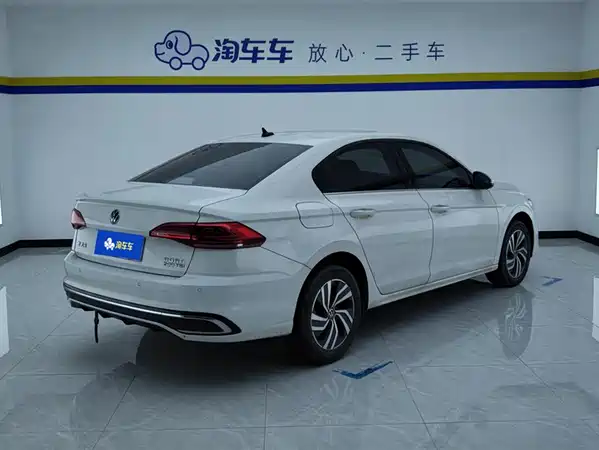 Volkswagen Bora 2024