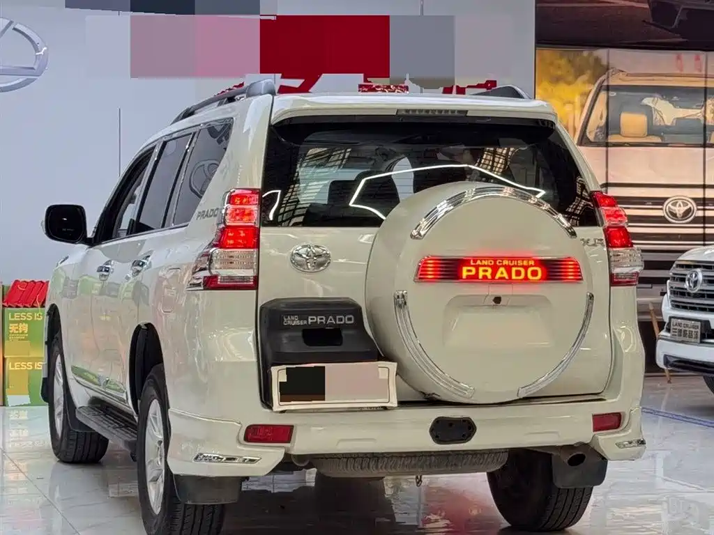 Toyota Prado 2017 — фото 9