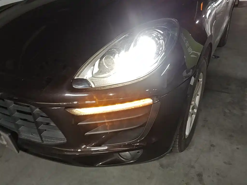 Porsche Macan 2015 — фото 24